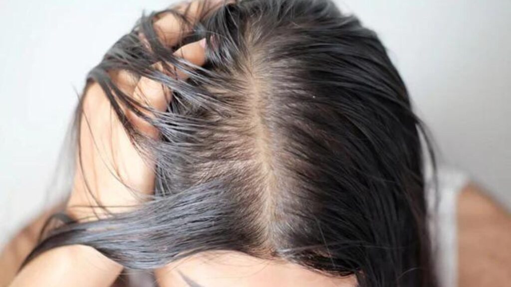 How to Apply Hair Serum | yourleaf.in